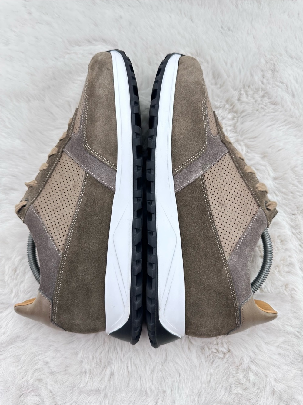 Magnanni Fado perforated taupe brown suede leather sneakers Men’s 9.5 - Picture 8 of 12